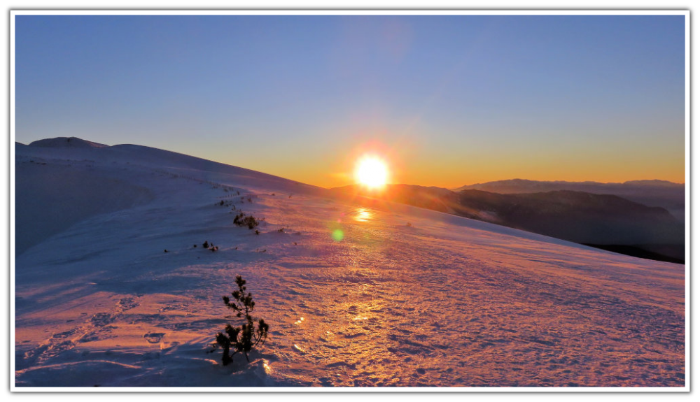 Foto: Tramonto sulla Majella - Francesco Masciantonio Foto del mese di Febbraio 2020 del Calendario del CAI Sez. Fara San Martino.